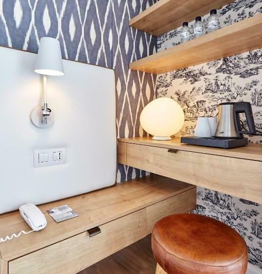 プールの見えるスーペリアルーム, Anabel