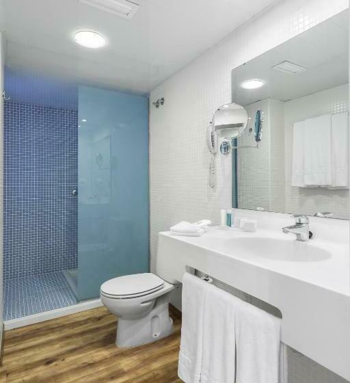 プールの見えるスーペリアルーム, Anabel