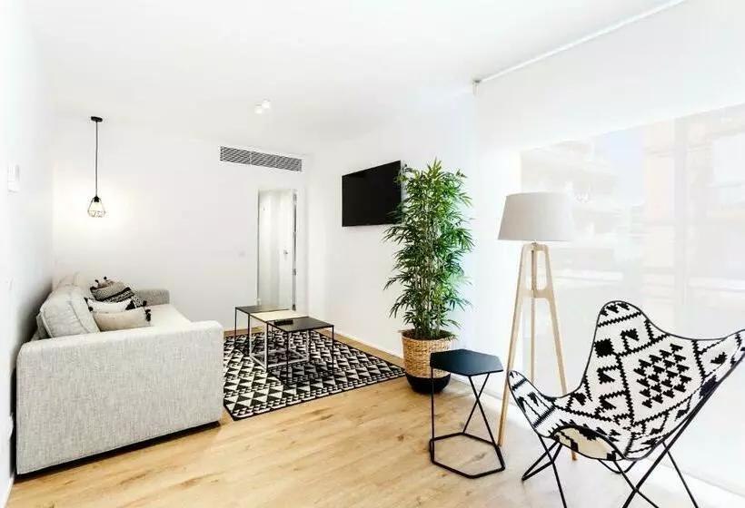 Family Suite, Anabel