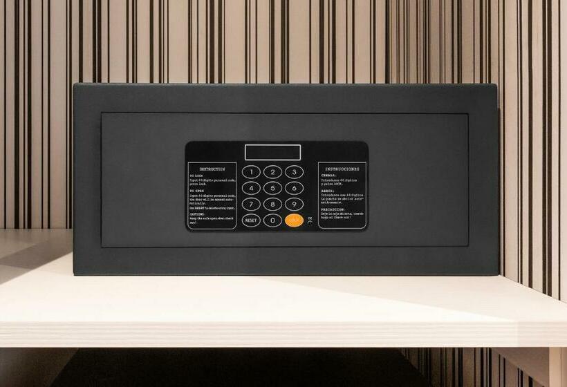 スイート（家族用）, Anabel