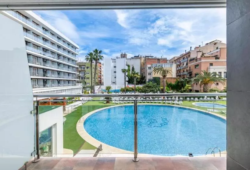 Superior Room Pool View, Anabel