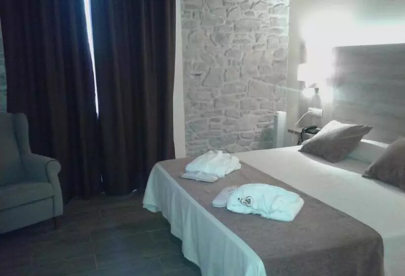 اتاق پریمیوم چهارنفره, Balneari De Vallfogona De Riucorb