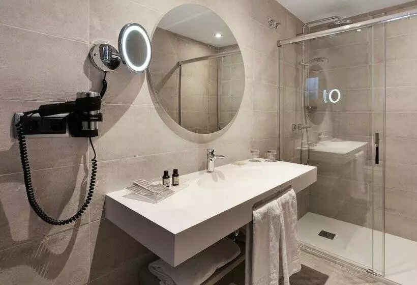Premium-huone, Catalonia Hispalis