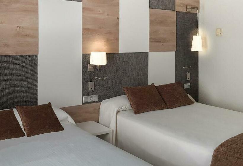 スタンダード４人部屋, Cesar Augustus