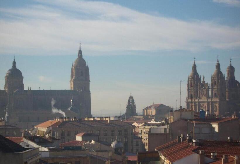 اتاق استاندارد با چشمانداز شهر, Condal