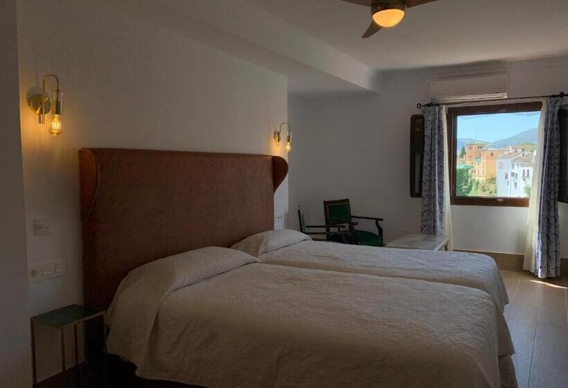 Трехместный Номер Стандарт с Видом, Don Miguel