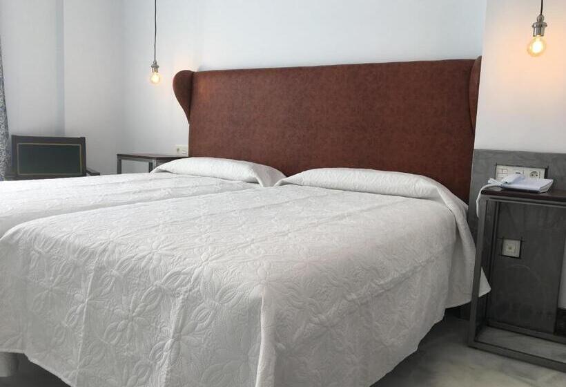 Номер Superior с Балконом, Don Miguel