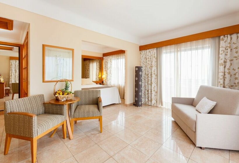 주니어 스위트, Gf Fañabe