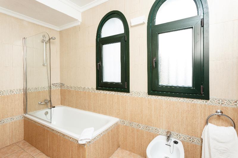 Номер Стандарт, Globales Pueblo Andaluz
