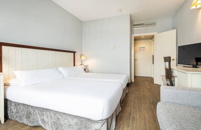 חדר סטנדרט נוף לבריכה, Ilunion Hacienda De Mijas