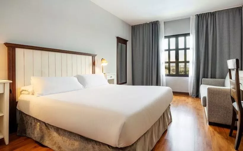 اتاق استاندارد با چشمانداز استخر, Ilunion Hacienda De Mijas