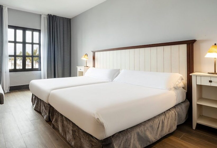 스탠다드 트리플 룸 풀장 전망, Ilunion Hacienda De Mijas