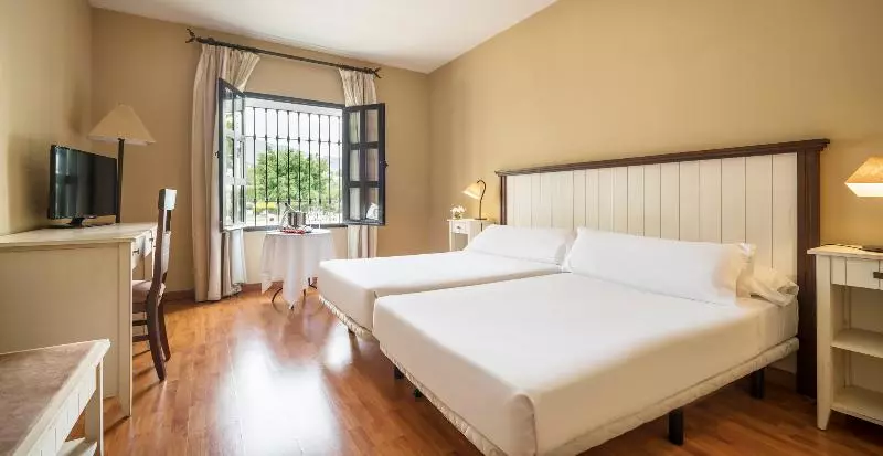 اتاق استاندارد با چشمانداز استخر, Ilunion Hacienda De Mijas