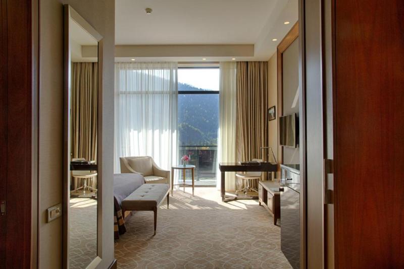 غرفة قياسية, La Mota