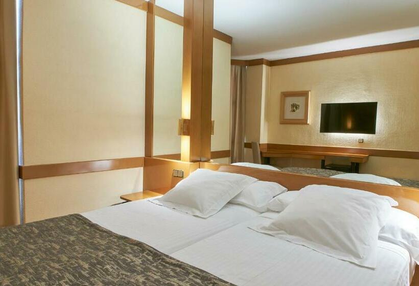 اتاق استاندارد, Los Arcos