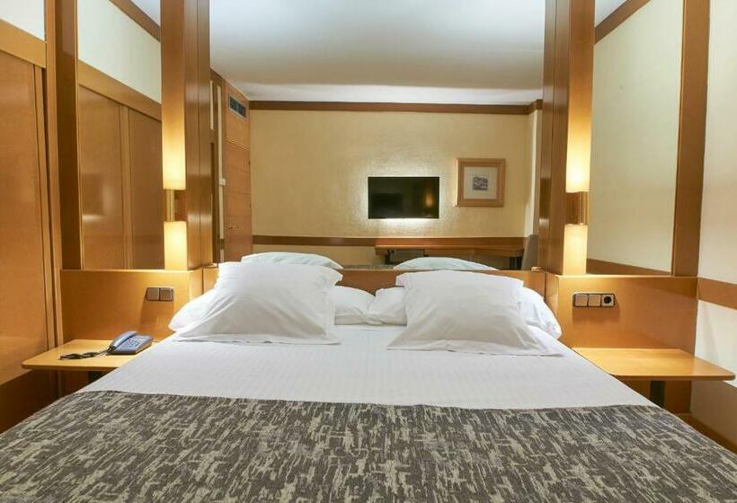 اتاق استاندارد, Los Arcos