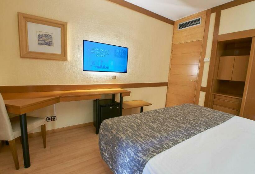 اتاق استاندارد, Los Arcos