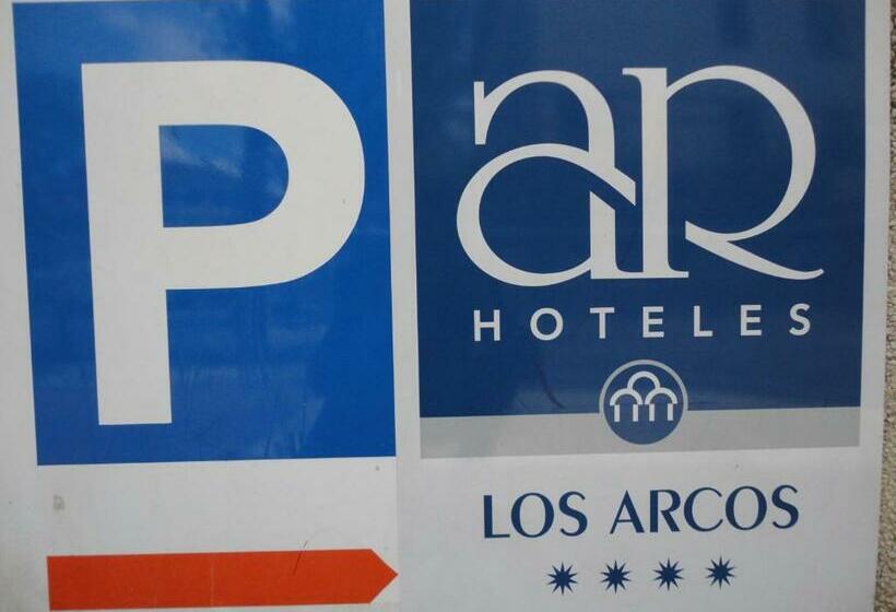 标准间, Los Arcos