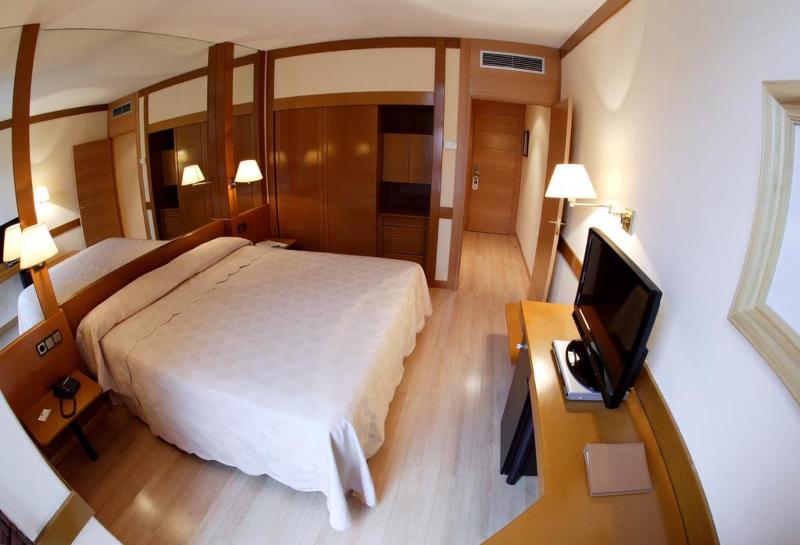 اتاق استاندارد, Los Arcos