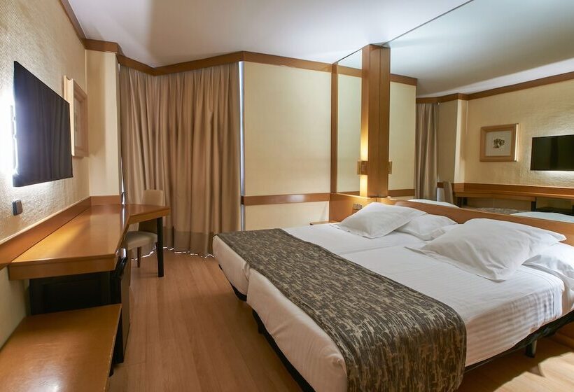 اتاق استاندارد, Los Arcos