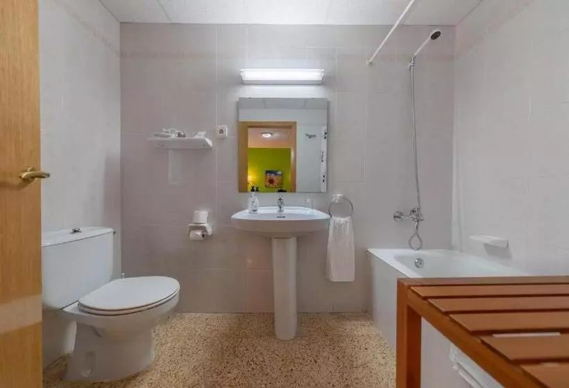 3-Bett-Standardzimmer, Marinada Cambrils