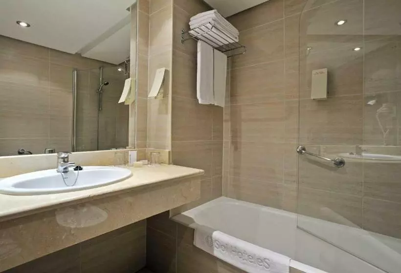 سوییت جونیور در طبقه همکف, Ocean House Costa del Sol, Affiliated by Meliá