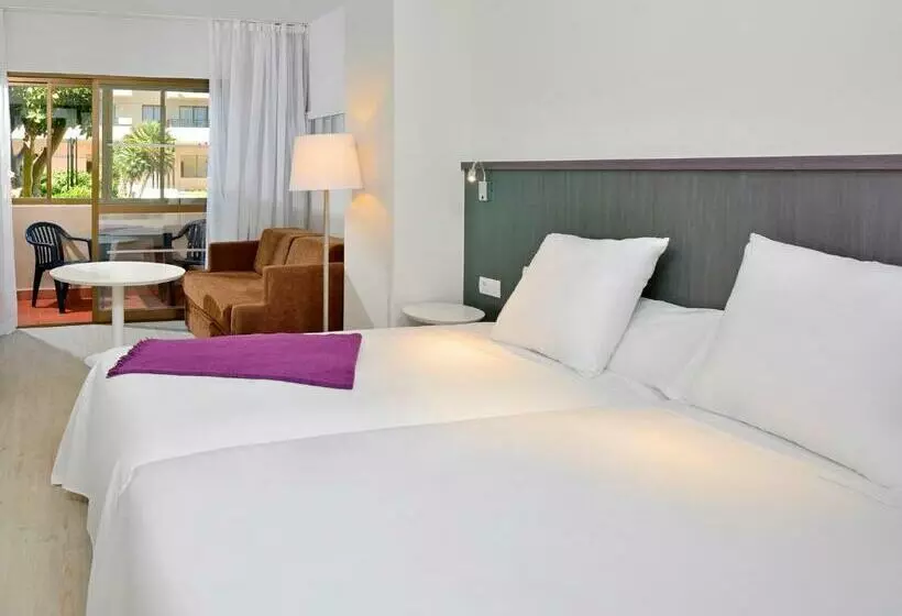 سوییت جونیور در طبقه همکف, Ocean House Costa del Sol, Affiliated by Meliá