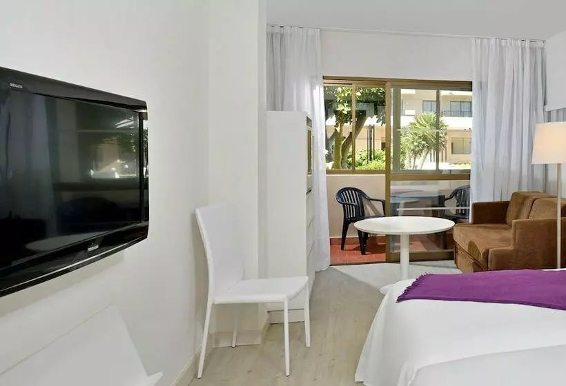 سوییت جونیور در طبقه همکف, Ocean House Costa del Sol, Affiliated by Meliá