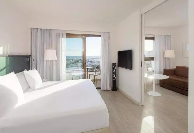 سوییت با چشم‌انداز دریا, Ocean House Costa del Sol, Affiliated by Meliá