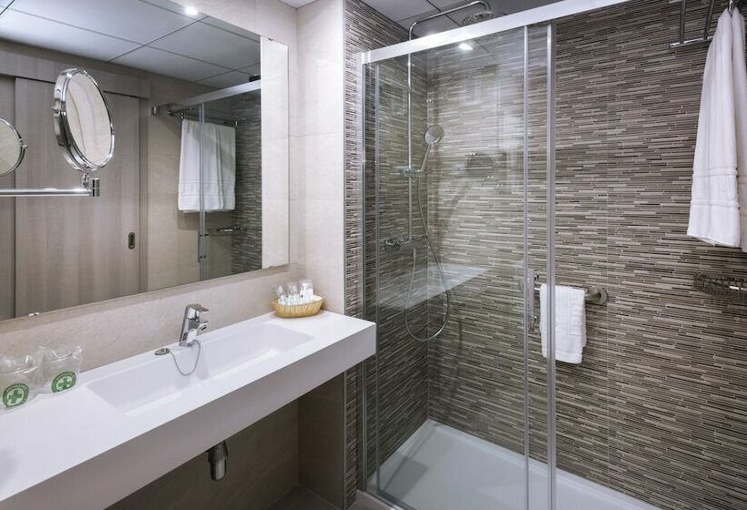 Номер Стандарт, Olympus Palace