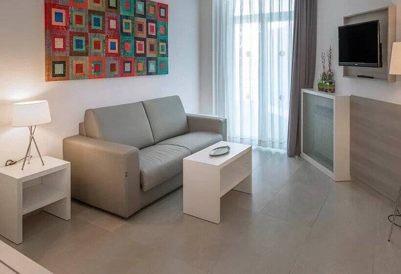 Полулюкс, Olympus Palace