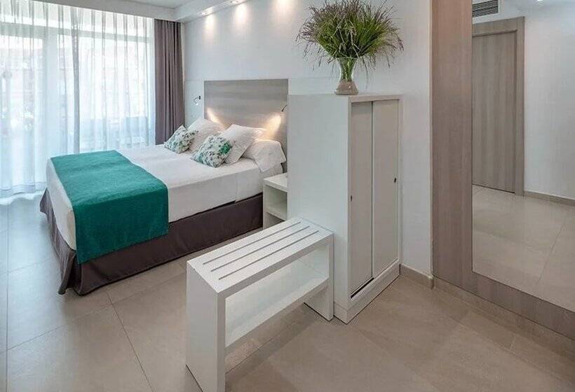 Полулюкс Вид на Бассейн, Olympus Palace