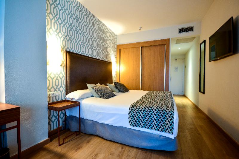 סוויטת ג'וניור, Oromana