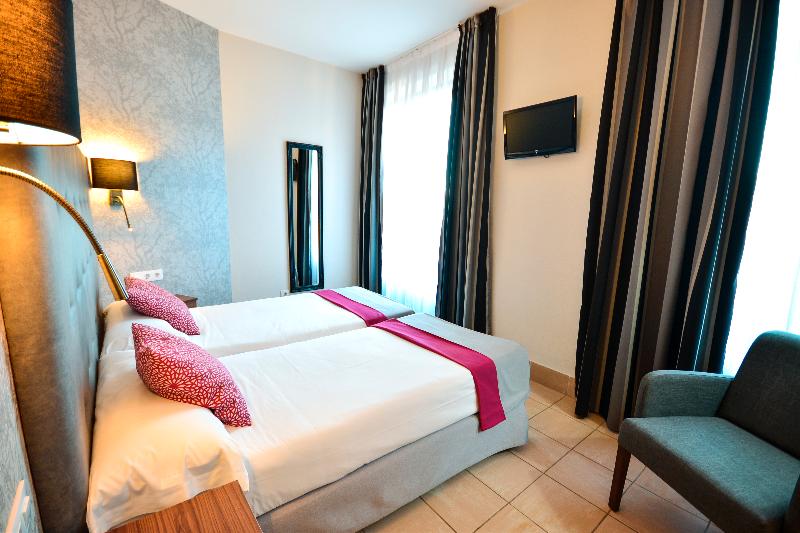 חדר סופריור, Oromana