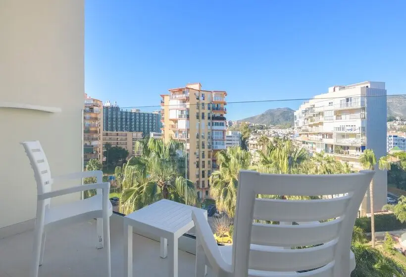 ファミリールーム, Parasol by Dorobe