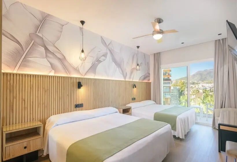 ファミリールーム, Parasol by Dorobe