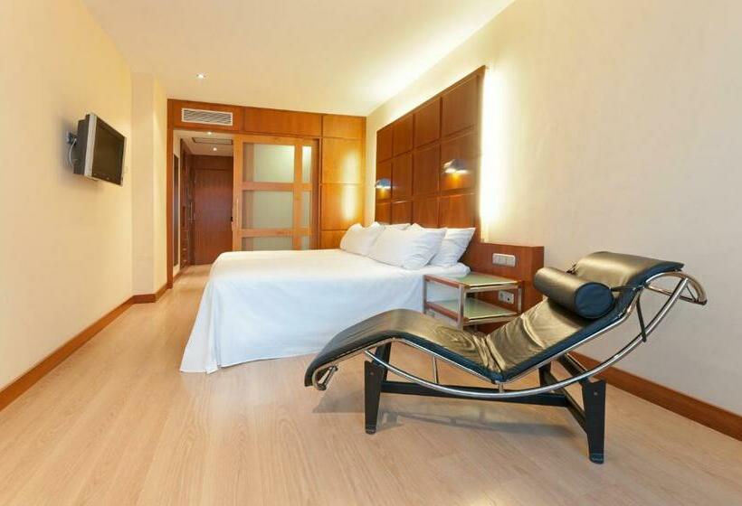 اتاق استاندارد, Port Azafata Valencia