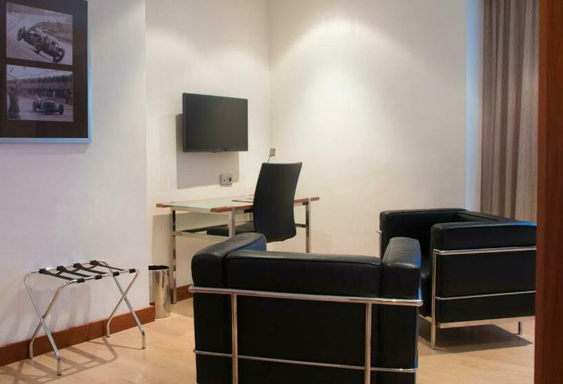 اتاق پرمیوم, Port Azafata Valencia