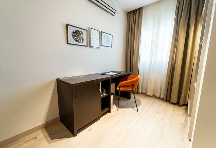 غرفة قياسية, Taburiente S.C.Tenerife