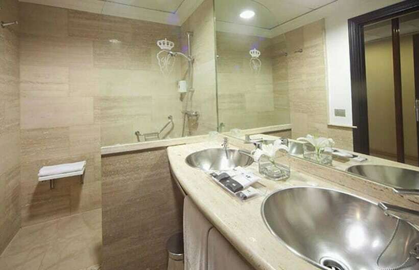 غرفة قياسية ثلاثية, Taburiente S.C.Tenerife