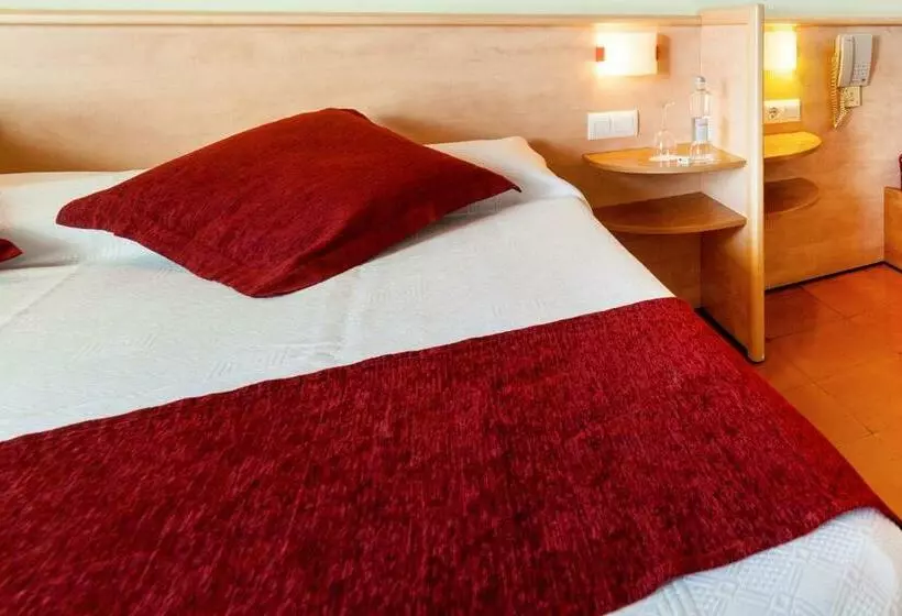 3-Bett-Standardzimmer, Xaine Park