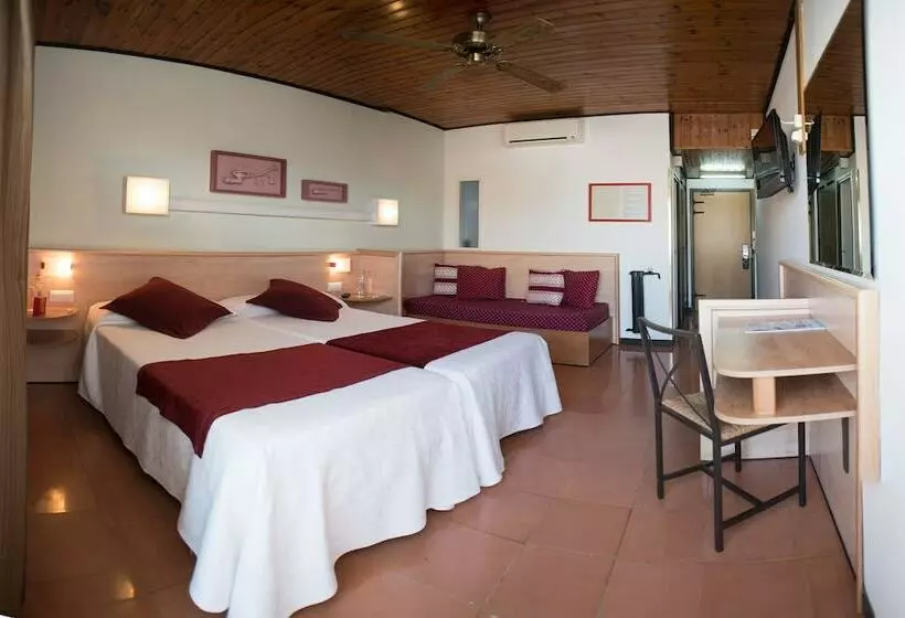3-Bett-Standardzimmer, Xaine Park