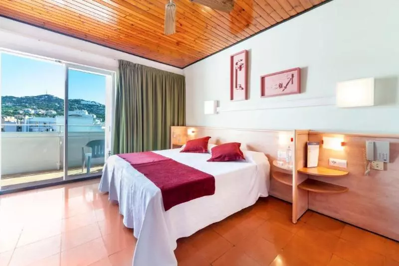3-Bett-Standardzimmer, Xaine Park