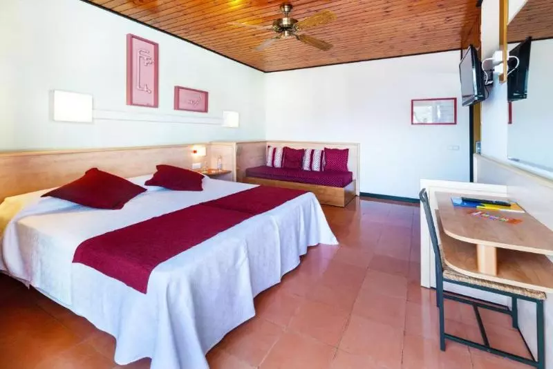 3-Bett-Standardzimmer, Xaine Park