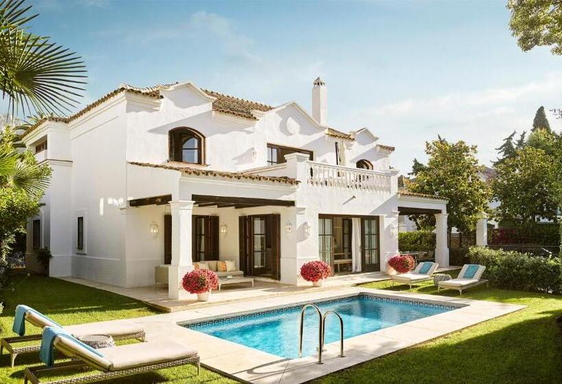 Вилла 4 Спальни, Marbella Club Hotel · Golf Resort & Spa