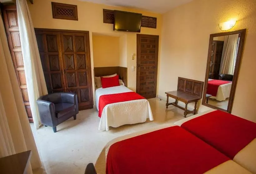 اتاق استاندارد سه نفره, Sercotel Alfonso Vi