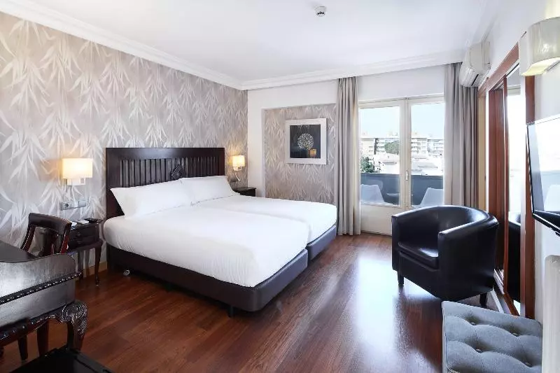 اتاق سوپریور با بالکن, Sercotel Hotel President