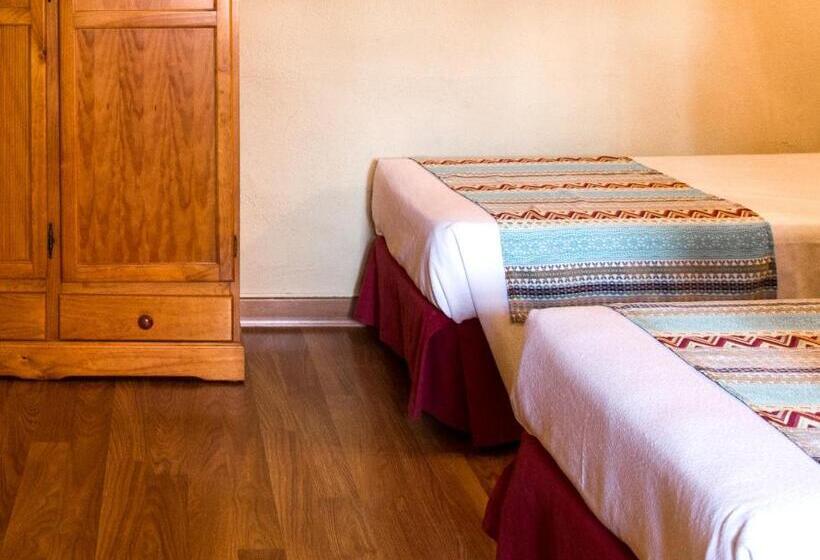 اتاق استاندارد سه نفره, Bed & Breakfast Naranjo