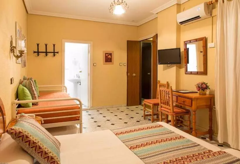 اتاق خانوادگی, Bed & Breakfast Naranjo