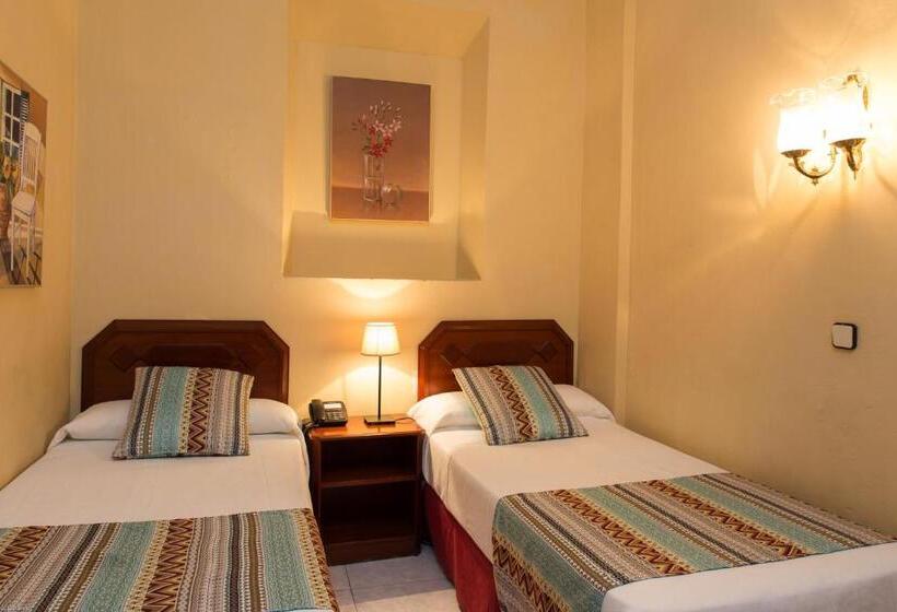 اتاق استاندارد, Bed & Breakfast Naranjo